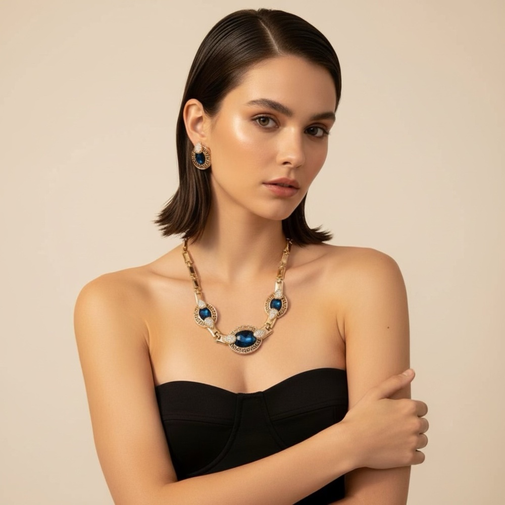 Elegant Faceted Oval Blue & Rhinestone Gold Statement Necklace And Earrings - Picture 4 of 9